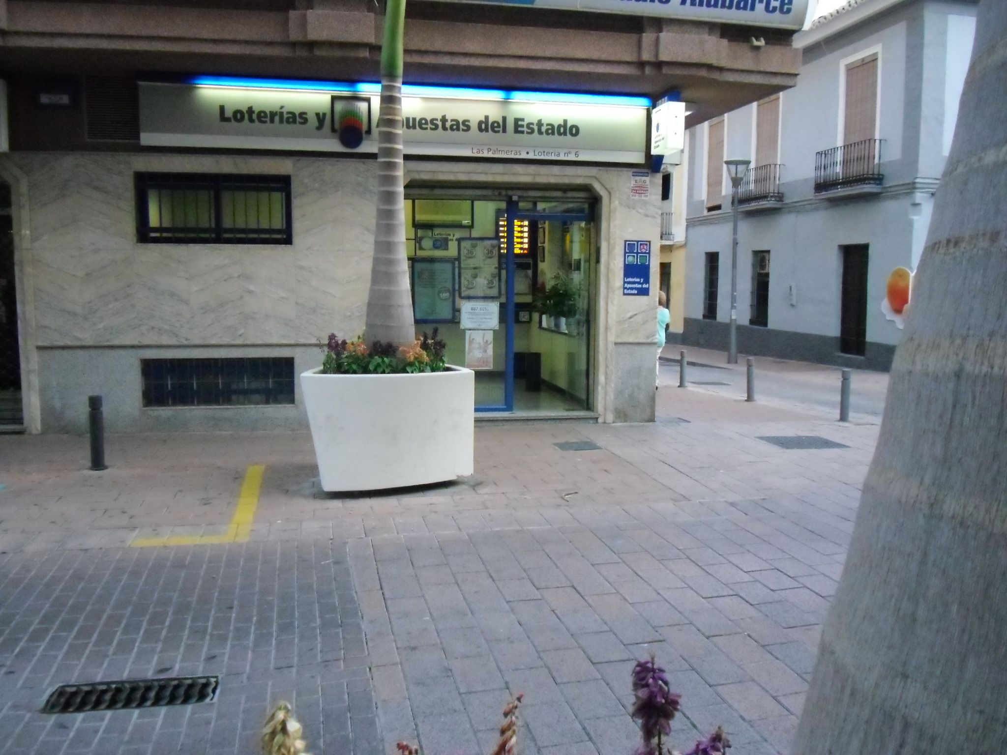 Local Administración de Lotería Las Palmeras en Motril